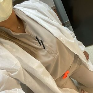 Meet your Posher, Ali